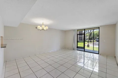 8420 SW 133rd Ave Rd # 105, Miami FL 33183