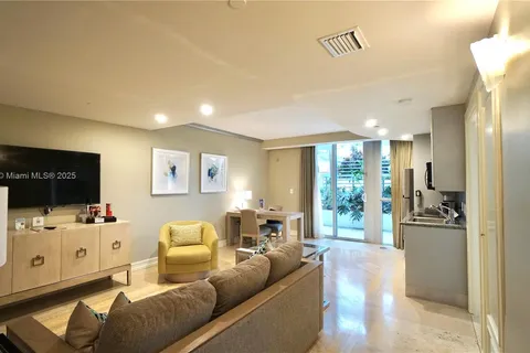 101 Ocean Dr # 403, Miami Beach FL 33139