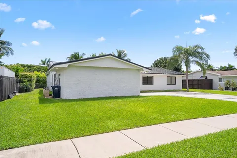 7941 SW 146th Ave, Miami FL 33183