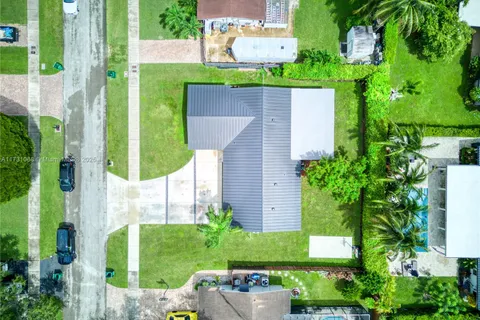 7941 SW 146th Ave, Miami FL 33183