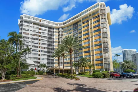 100 Golden Isles Dr # 414, Hallandale Beach FL 33009