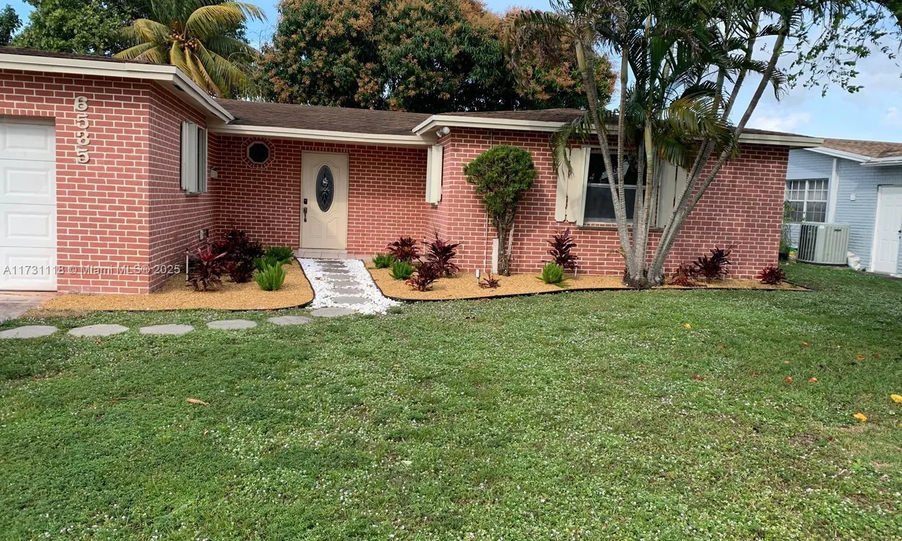 6535 SW 8th Pl # 0, North Lauderdale FL 33068