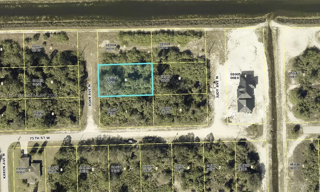 7502 JOAN AVE N, Lehigh Acres FL 33971