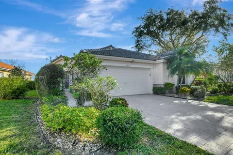 12915 Coral Lakes Dr, Boynton Beach FL 33437