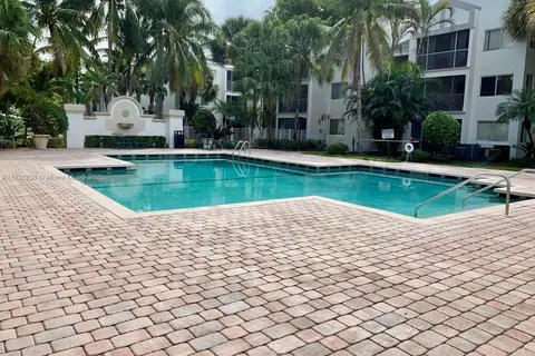 5672 Rock Island Rd # 265, Tamarac FL 33319