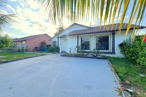 30200 SW 161st Ct, Homestead FL 33033