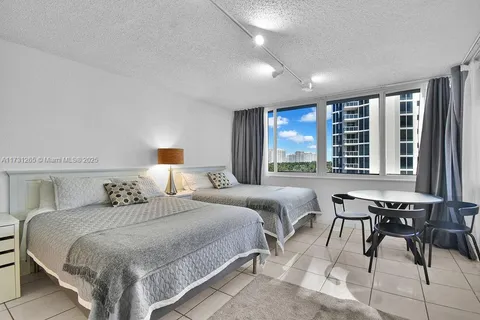 19201 Collins Ave # 526, Sunny Isles Beach FL 33160