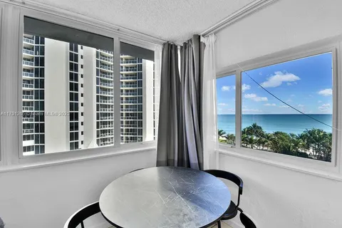 19201 Collins Ave # 526, Sunny Isles Beach FL 33160