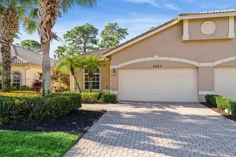 7327 Sea Pines Ct, Port St. Lucie FL 34986