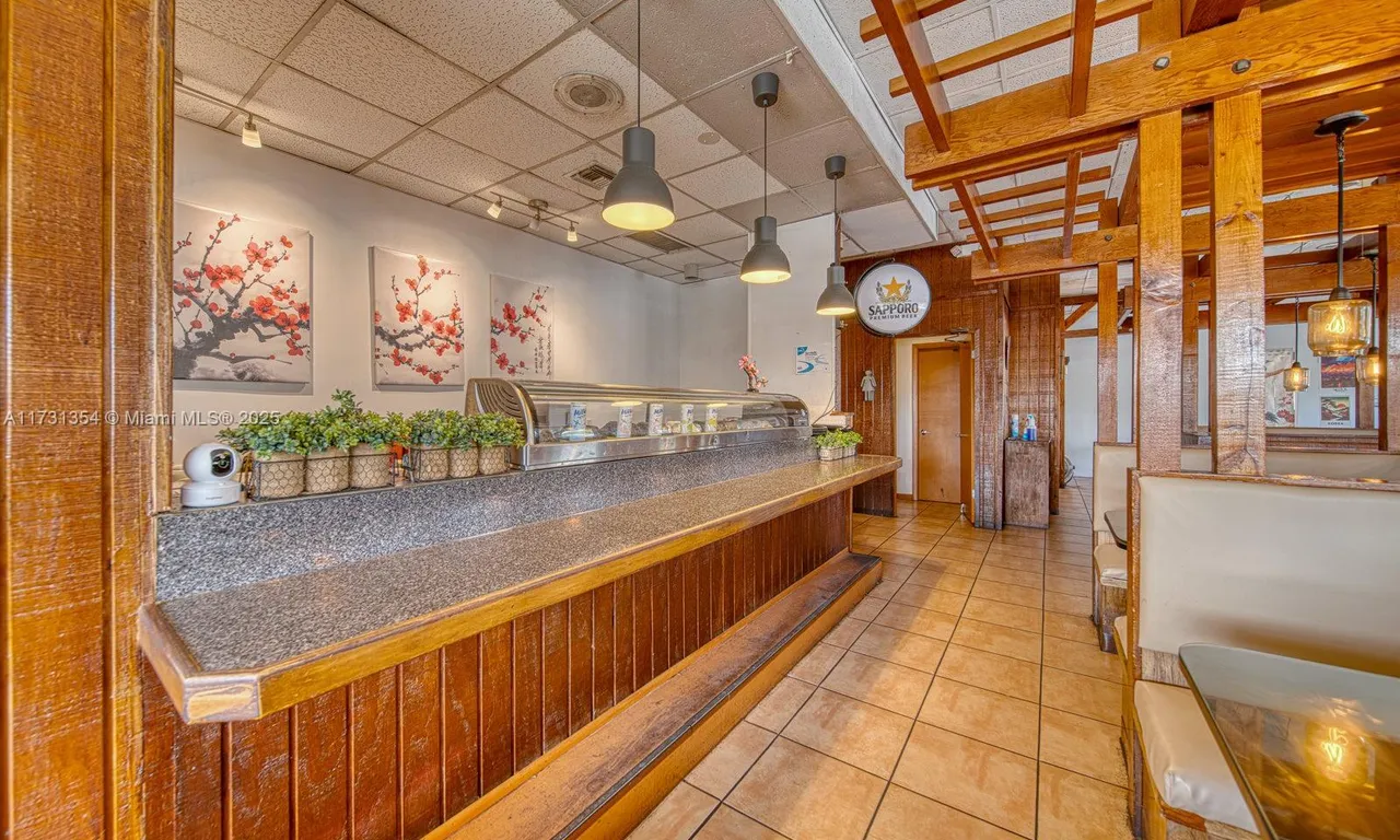 Full-Service Restaurant For Sale On Plantation / Sunrise, Plantation FL 33322