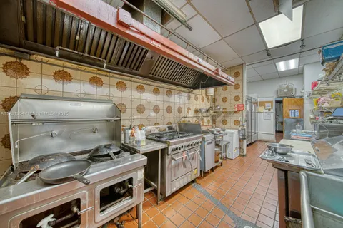 Full-Service Restaurant For Sale On Plantation / Sunrise, Plantation FL 33322