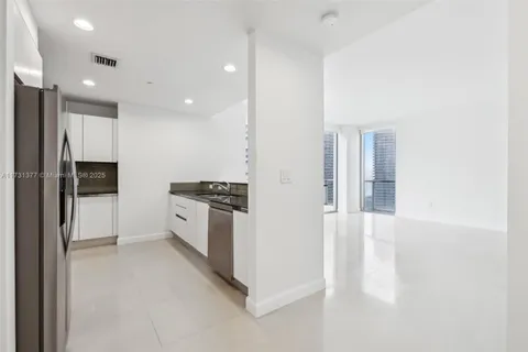 1050 Brickell Ave # 3320, Miami FL 33131