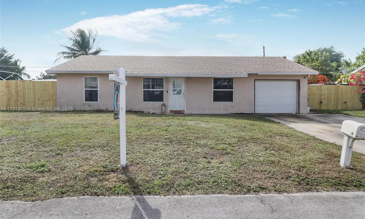 3590 Aladdin Ave, Boynton Beach FL 33436