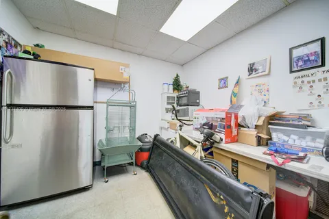 4850 NE 12th Ave, Oakland Park FL 33334