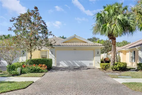 8582 SE Retreat Dr, Hobe Sound FL 33455