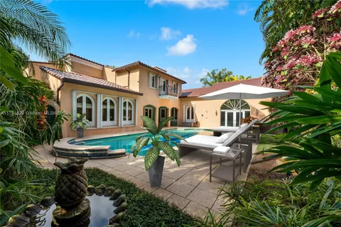 225 Alesio Ave, Coral Gables FL 33134