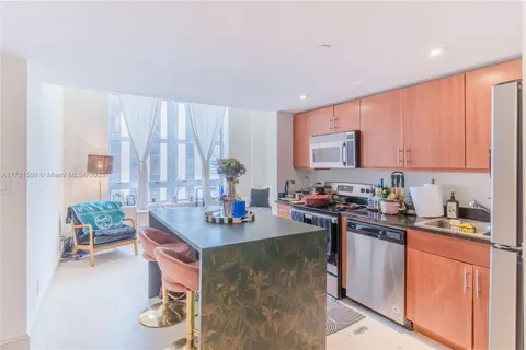 111 E Flagler St # 805, Miami FL 33131