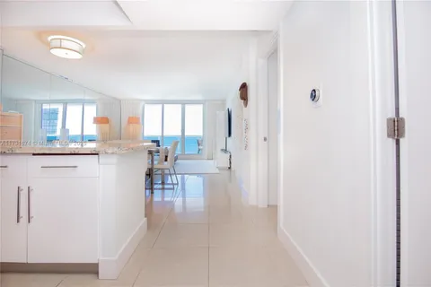 2301 Collins Ave # 938, Miami Beach FL 33139