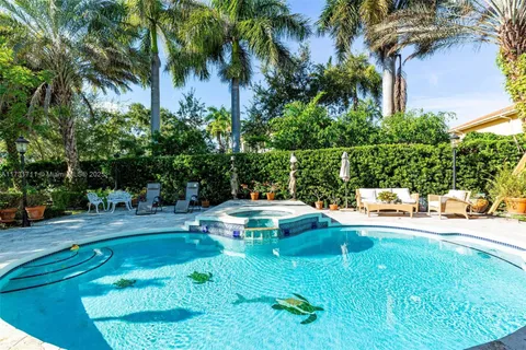 7587 SW 189th St, Cutler Bay FL 33157