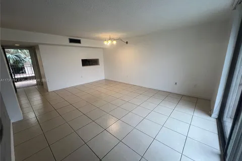 8500 SW 133rd Ave Rd # 305, Miami FL 33183