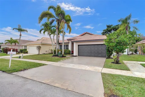 18186 SW 4th Ct, Pembroke Pines FL 33029