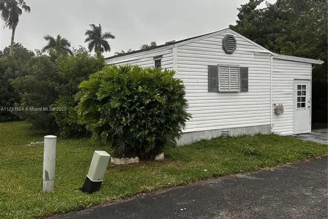 35250 SW 177 CT, Homestead FL 33034