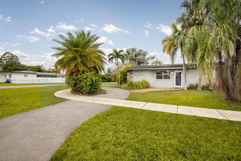 17275 SW 302nd St, Homestead FL 33030