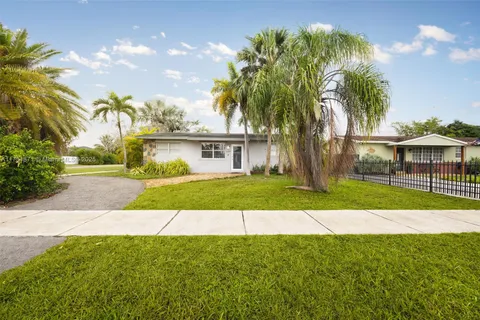 17275 SW 302nd St, Homestead FL 33030