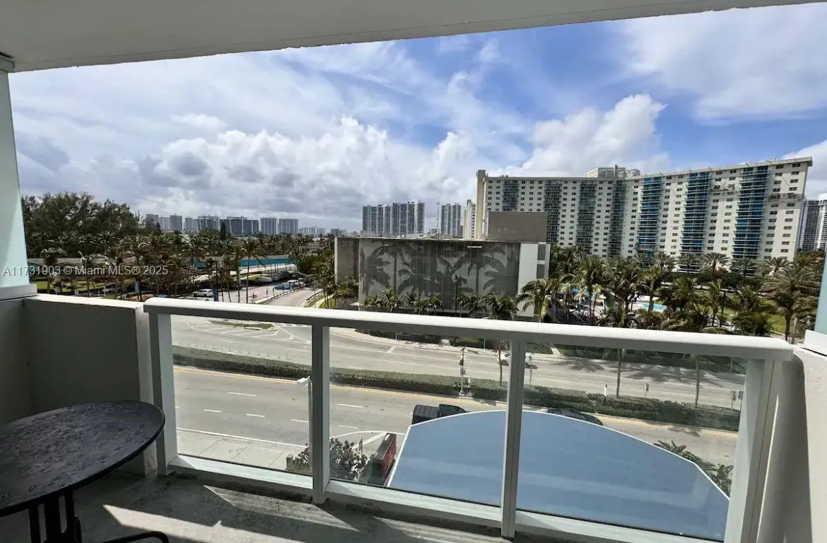 19201 Collins Ave # 436, Sunny Isles Beach FL 33160