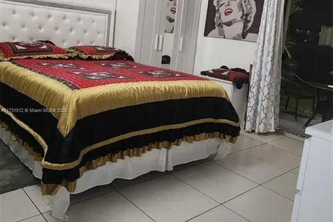 17530 NW 68TH AVE # C1005, Hialeah FL 33015