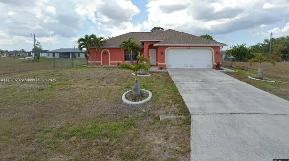 1220 NE 7th Ave, Cape Coral FL 33909