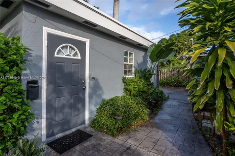 1229 NE 16th # 1, Fort Lauderdale FL 33304