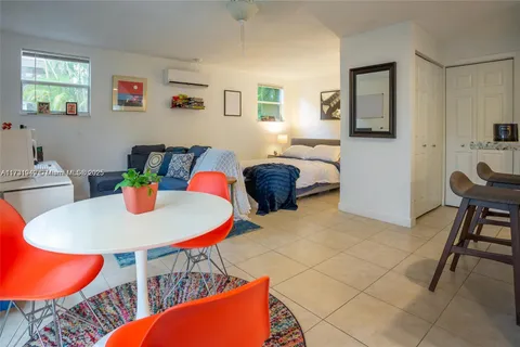 1229 NE 16th # 1, Fort Lauderdale FL 33304