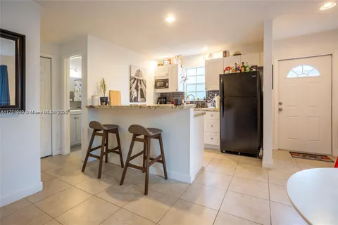 1229 NE 16th # 1, Fort Lauderdale FL 33304
