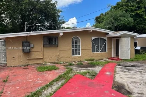 6321 NW 20th Ave, Miami FL 33147