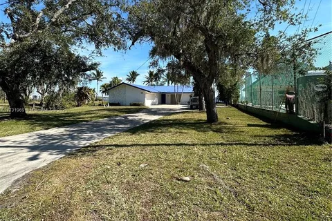 746 OveRiver drive, Fort Myers FL 33903