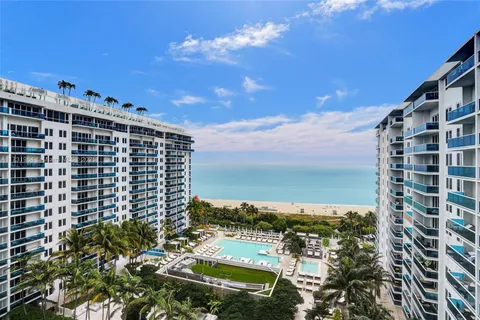 2301 Collins Ave # 1425, Miami Beach FL 33139