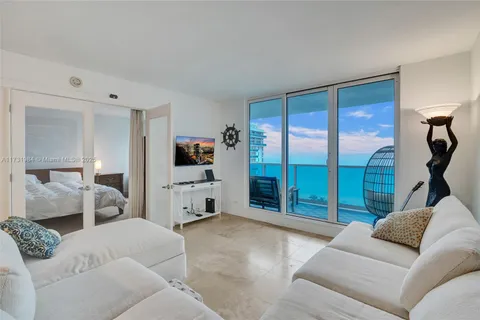 2301 Collins Ave # 1425, Miami Beach FL 33139