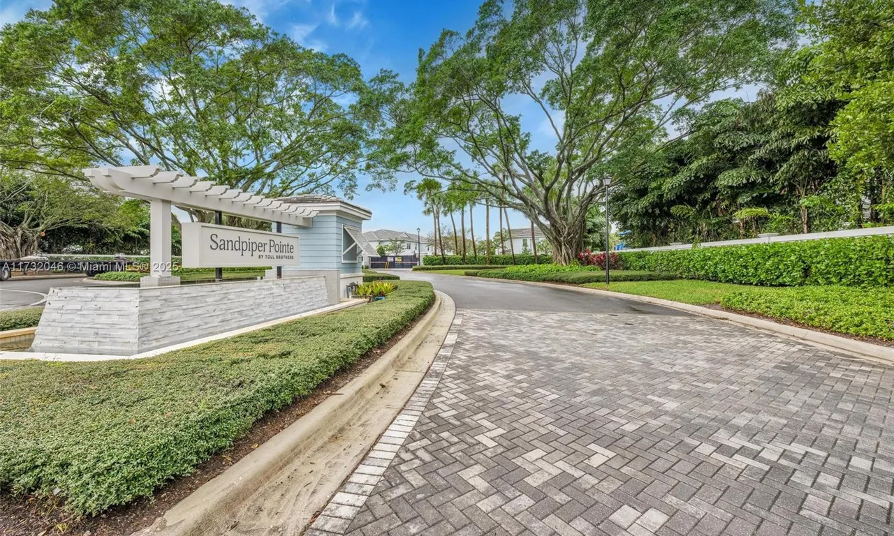 1855 Sandpiper Pointe Pl, Deerfield Beach FL 33442