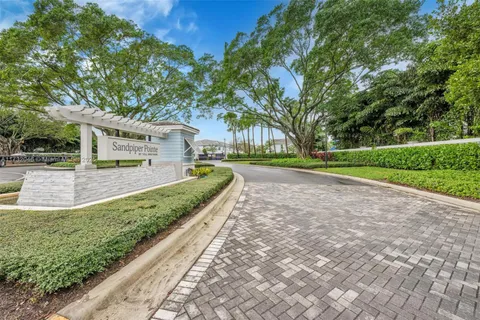 1855 Sandpiper Pointe Pl, Deerfield Beach FL 33442