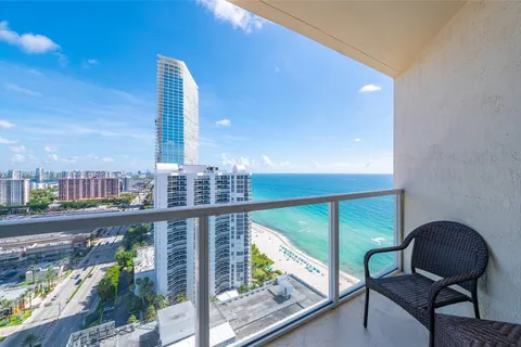 16699 Collins Ave # 2906, Sunny Isles Beach FL 33160