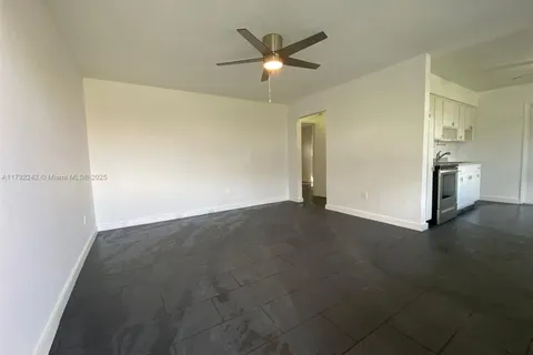 391 NE 42nd Ct, Oakland Park FL 33334
