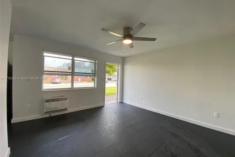 391 NE 42nd Ct, Oakland Park FL 33334