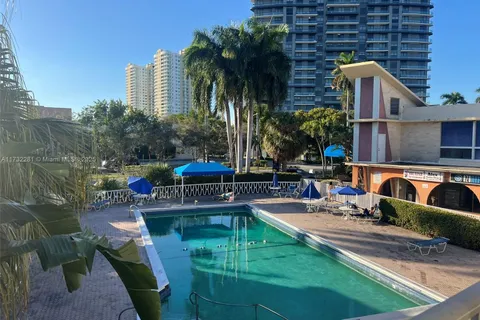 26 Diplomat Pkwy # 2332, Hallandale Beach FL 33009