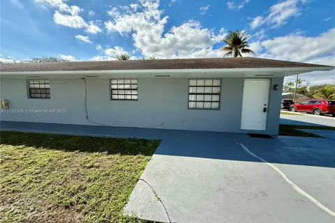 255 SW 12th St # 255, Dania Beach FL 33004