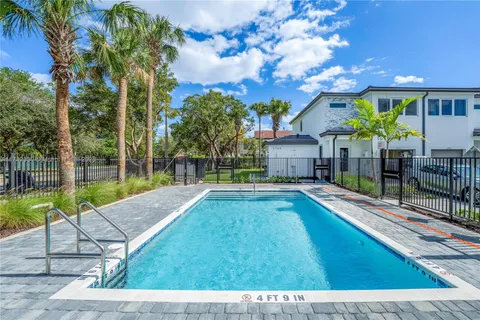5125 SW 37 ST # 5125, Pembroke Park FL 33023