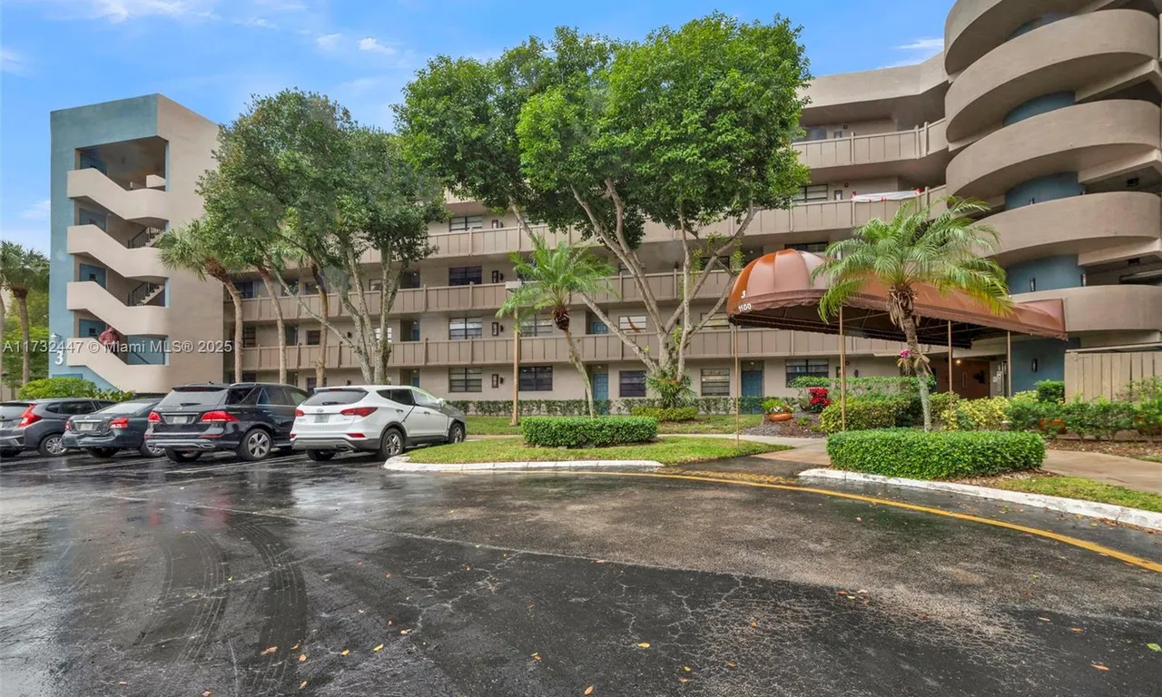 1100 Colony Point Cir # 119, Pembroke Pines FL 33026