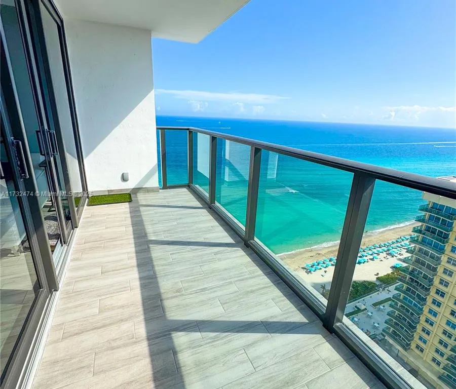 2301 S Ocean Dr # 2408, Hollywood FL 33019