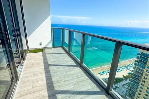 2301 S Ocean Dr # 2408, Hollywood FL 33019