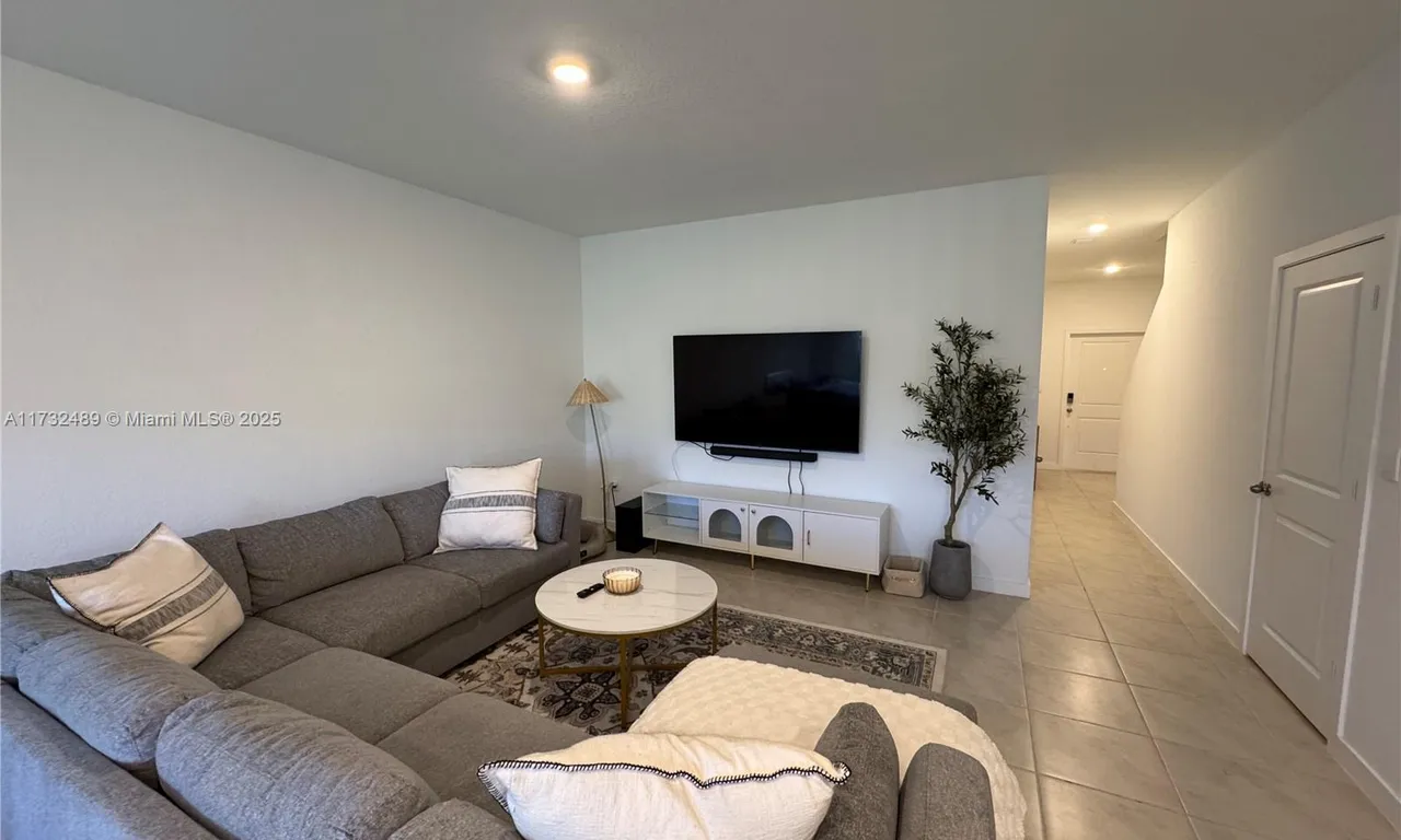 848 NW 3rd Way, Pompano Beach FL 33060